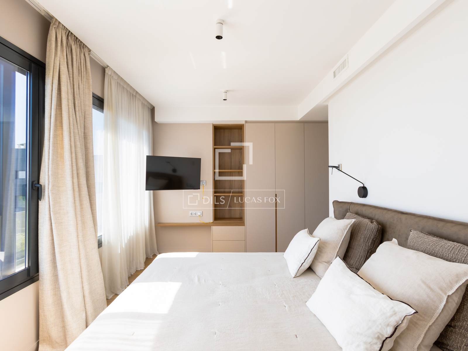 Villa a Montgat, Barcelona, Spagna 6 camere da letto, 355 mq. N° 150367