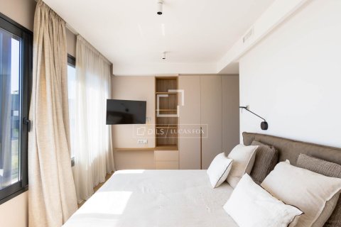 Villa for sale in Montgat, Barcelona, Spain 6 bedrooms, 355 sq.m. No. 150367 - photo 18