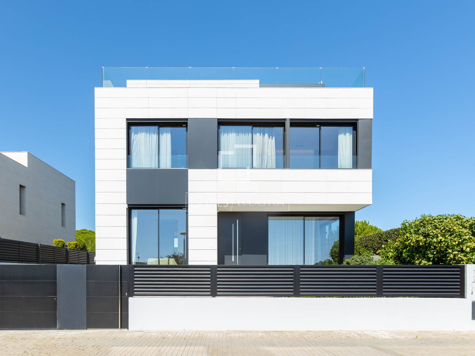 Villa a Montgat, Barcelona, Spagna 6 camere da letto, 355 mq. N° 150367