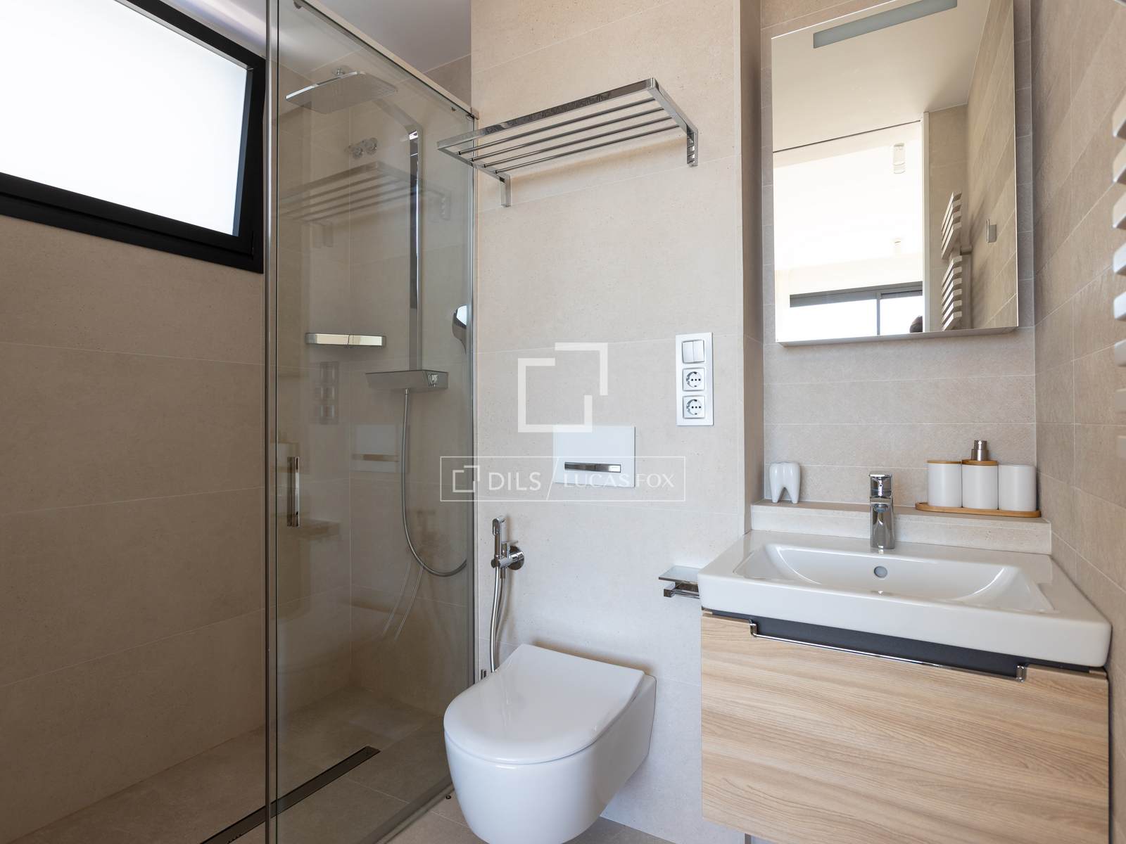 Villa a Montgat, Barcelona, Spagna 6 camere da letto, 355 mq. N° 150367