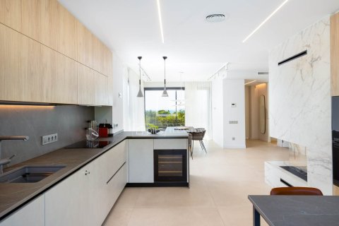 Villa for sale in Montgat, Barcelona, Spain 6 bedrooms, 355 sq.m. No. 150367 - photo 8