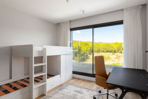 Villa for sale in Montgat, Barcelona, Spain 6 bedrooms, 355 sq.m. No. 150367 - photo 26