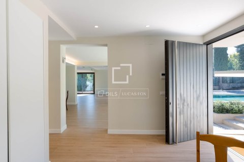 Villa for sale in Tiana, Barcelona, Spain 4 bedrooms, 433 sq.m. No. 150364 - photo 6