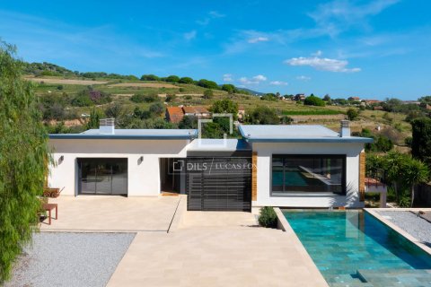 Villa for sale in Tiana, Barcelona, Spain 4 bedrooms, 433 sq.m. No. 150364 - photo 4