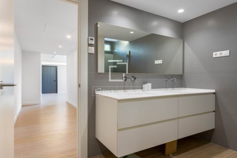 Villa for sale in Tiana, Barcelona, Spain 4 bedrooms, 433 sq.m. No. 150364 - photo 27