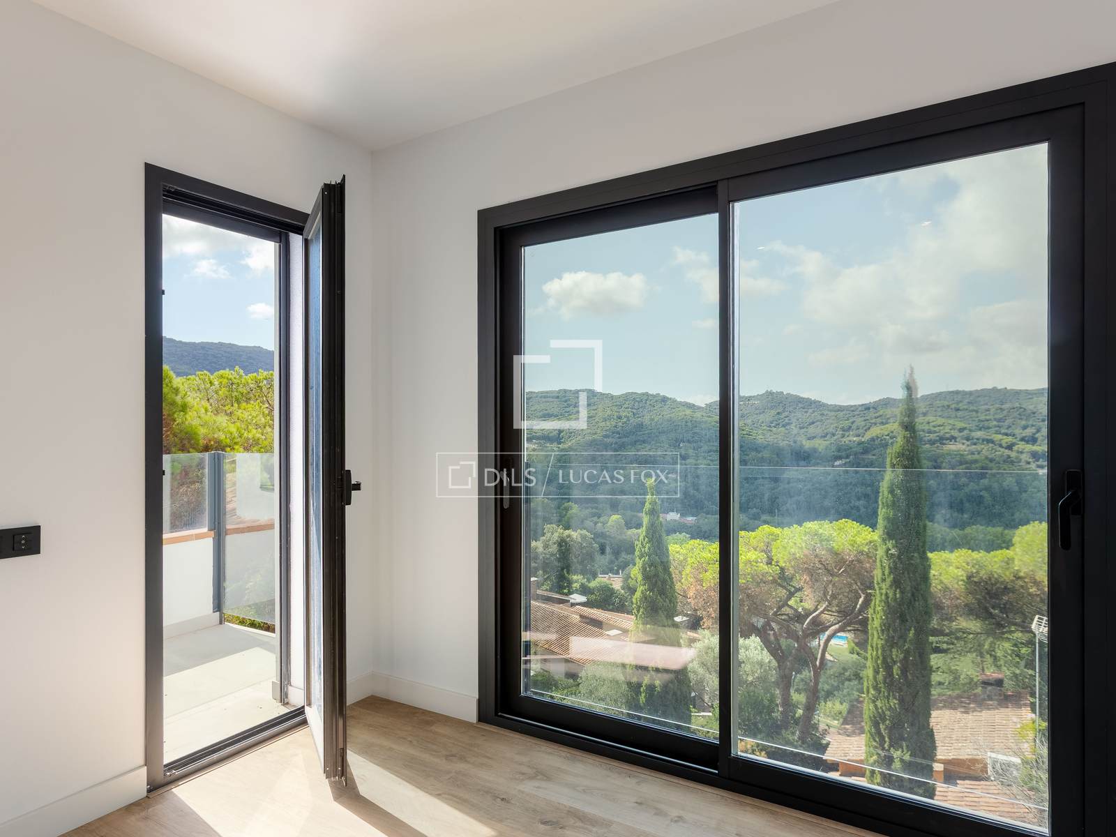 Villa en Vallromanes, Barcelona, España 4 dormitorios, 283 m2 No. 150368