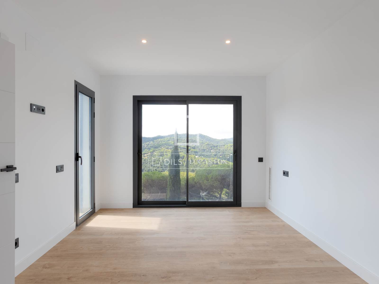 Villa en Vallromanes, Barcelona, España 4 dormitorios, 283 m2 No. 150368