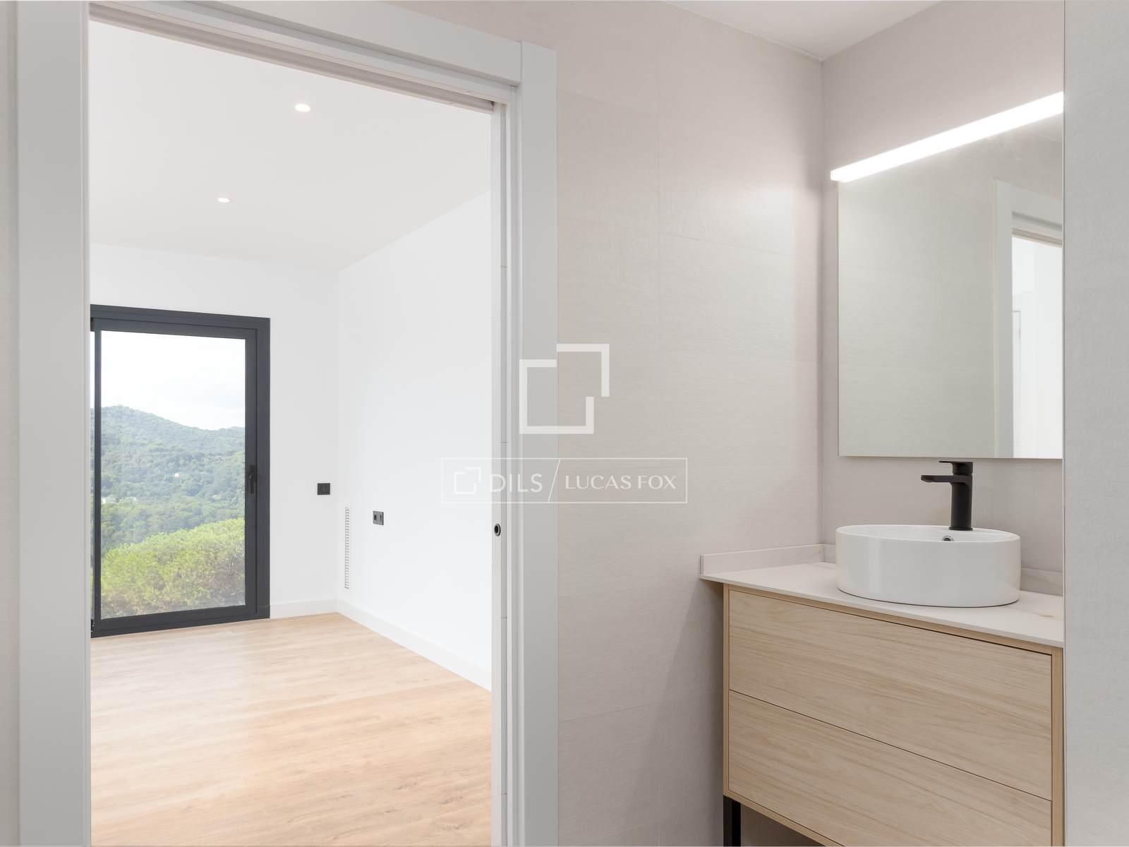 Villa en Vallromanes, Barcelona, España 4 dormitorios, 283 m2 No. 150368