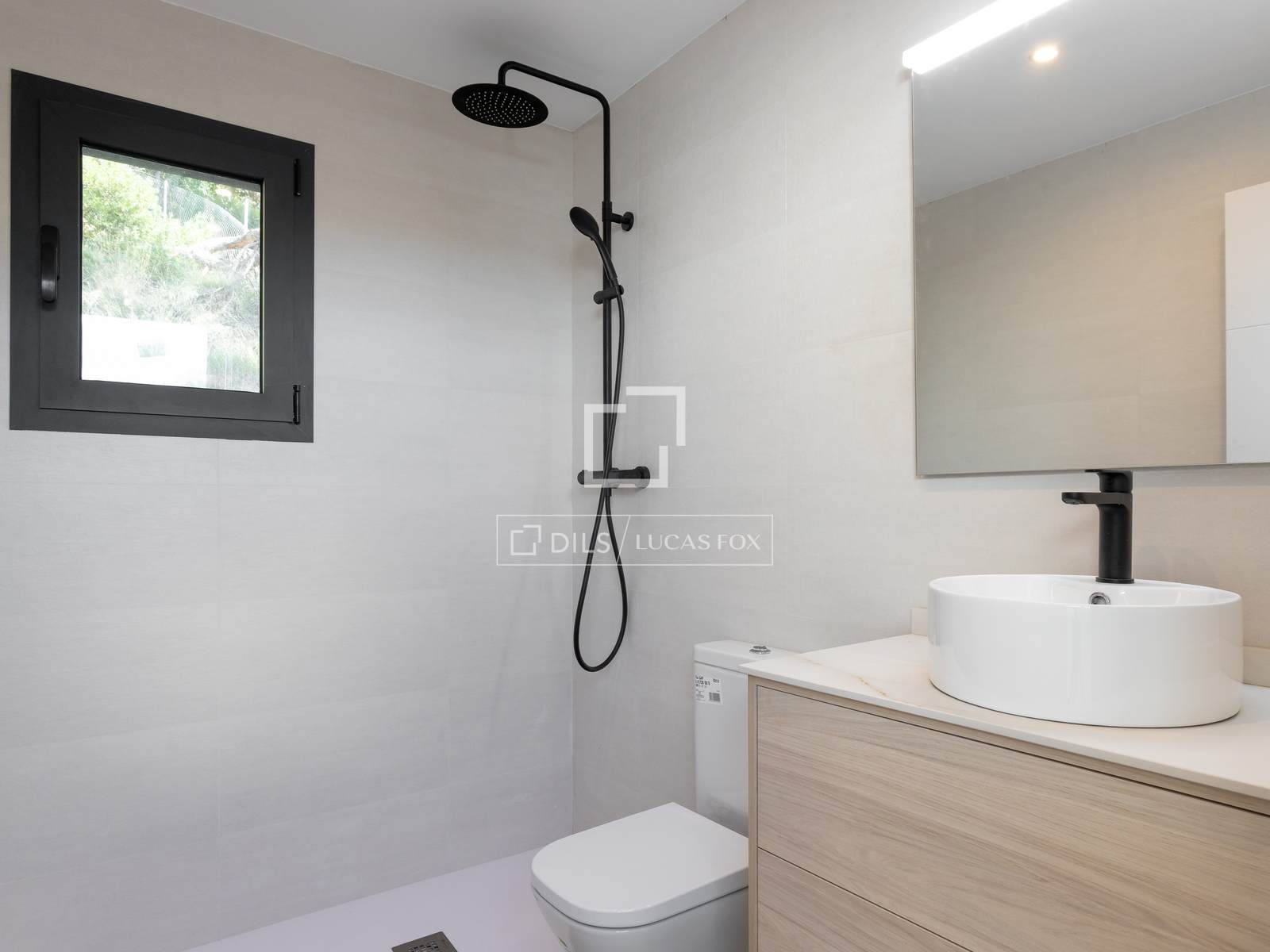 Villa en Vallromanes, Barcelona, España 4 dormitorios, 283 m2 No. 150368