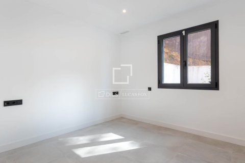 Villa for sale in Vallromanes, Barcelona, Spain 4 bedrooms, 283 sq.m. No. 150368 - photo 16