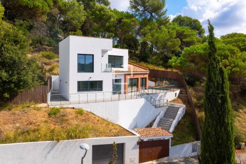 Villa for sale in Vallromanes, Barcelona, Spain 4 bedrooms, 283 sq.m. No. 150368 - photo 30