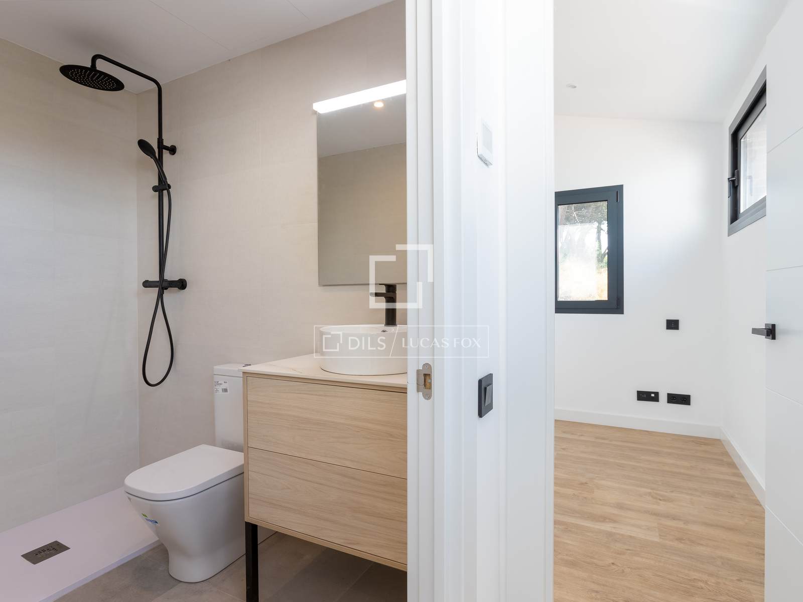 Villa en Vallromanes, Barcelona, España 4 dormitorios, 283 m2 No. 150368