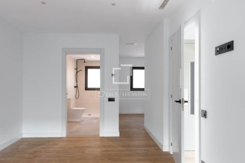 Villa for sale in Vallromanes, Barcelona, Spain 4 bedrooms, 283 sq.m. No. 150368 - photo 26