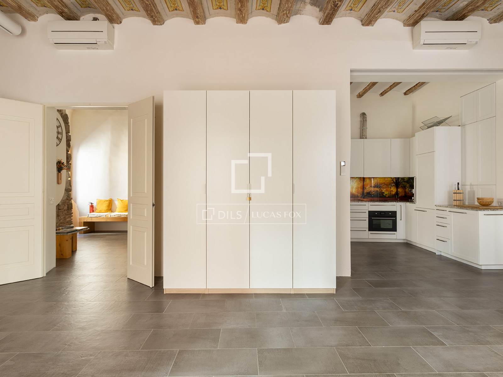 Huoneisto Barcelona, Espanja 1 makuuhuone, 85 m2 No. 150366