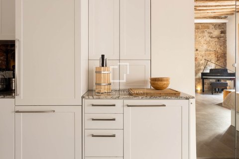 Lägenhet till salu i Barcelona, Spanien 1 sovrum, 85 kvm. Nr. 150366 - foto 16