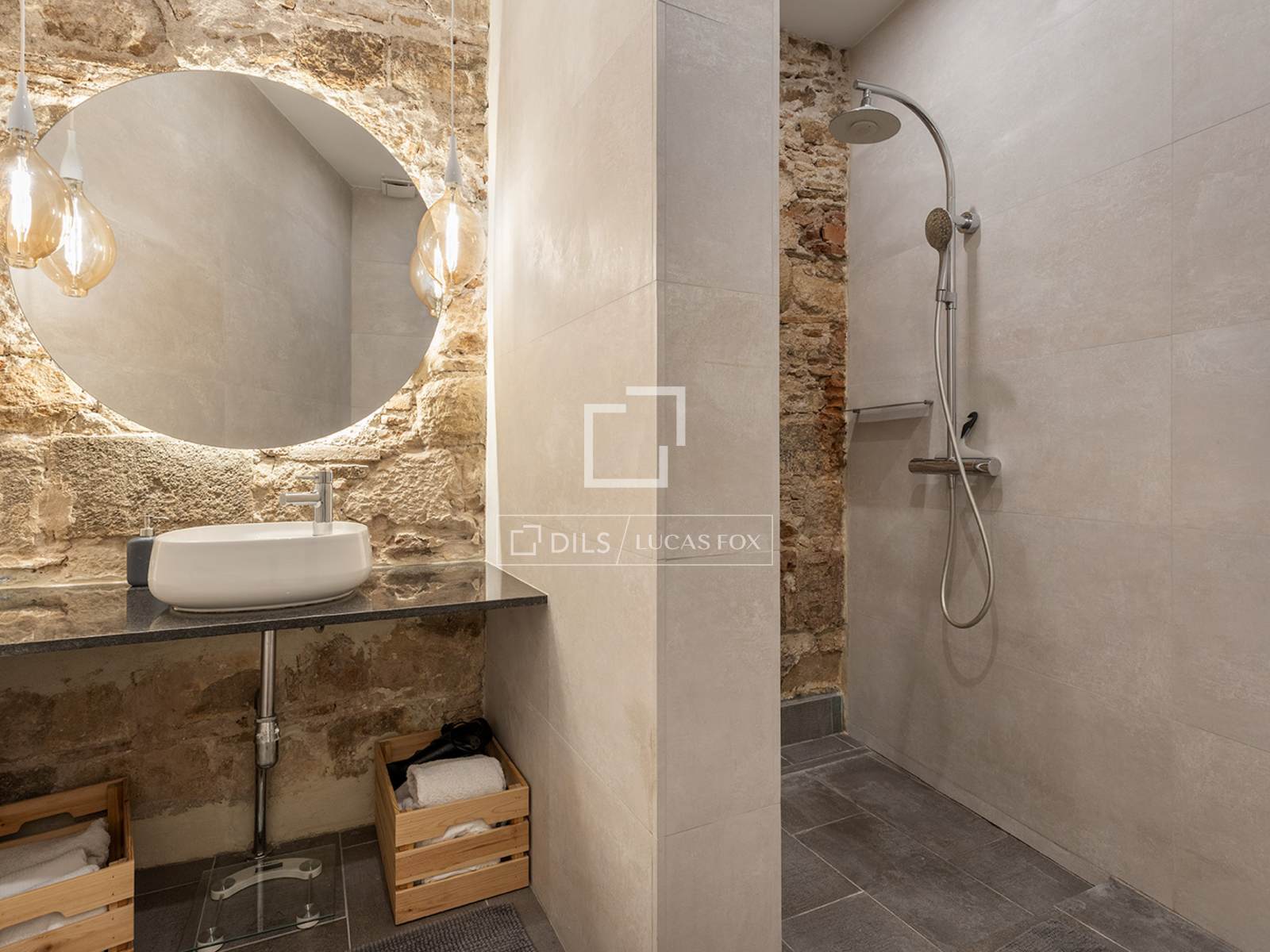 Huoneisto Barcelona, Espanja 1 makuuhuone, 85 m2 No. 150366