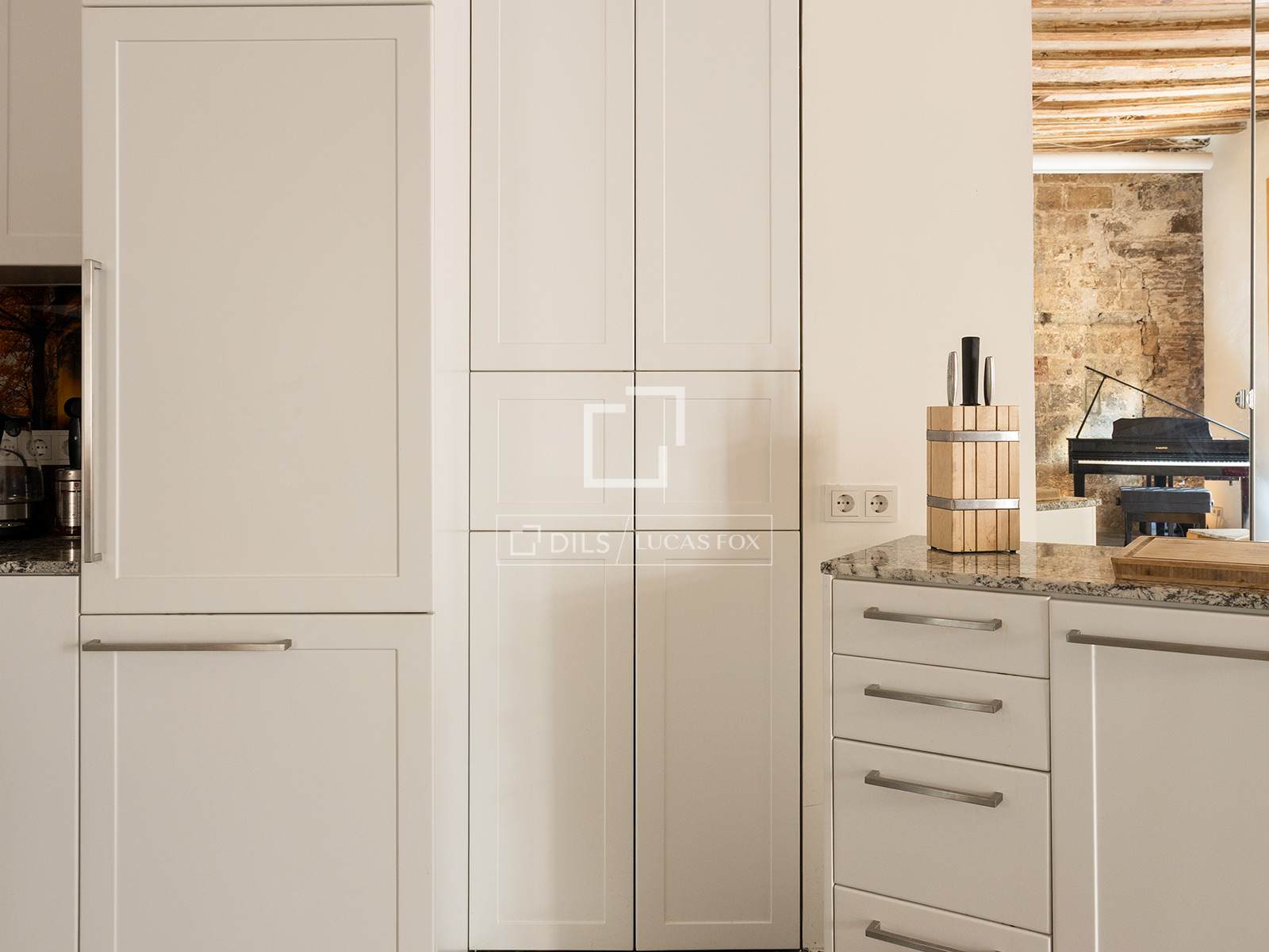 Huoneisto Barcelona, Espanja 1 makuuhuone, 85 m2 No. 150366