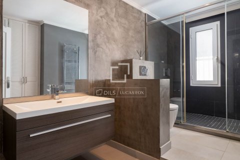 Villa for sale in Alella, Barcelona, Spain 4 bedrooms, 373 sq.m. No. 150369 - photo 20