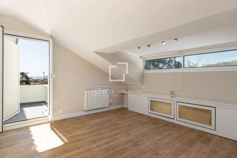 Villa for sale in Alella, Barcelona, Spain 4 bedrooms, 373 sq.m. No. 150369 - photo 29