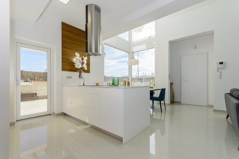 Villa till salu i La Herrada, Alicante, Spanien 3 sovrum, 116 kvm. Nr. 75328 - foto 15