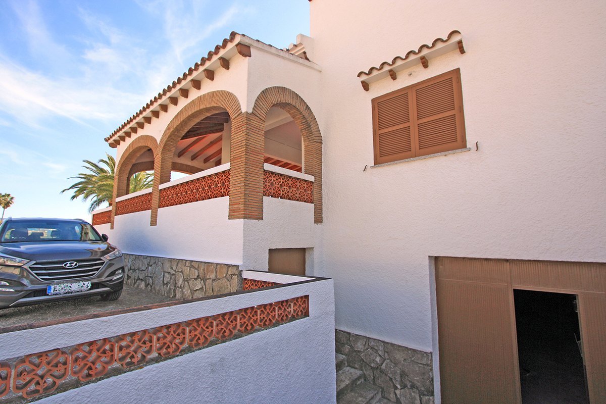 Villa i Els Poblets, Alicante, Spanien 6 sovrum, 460 kvm. Nr. 80462