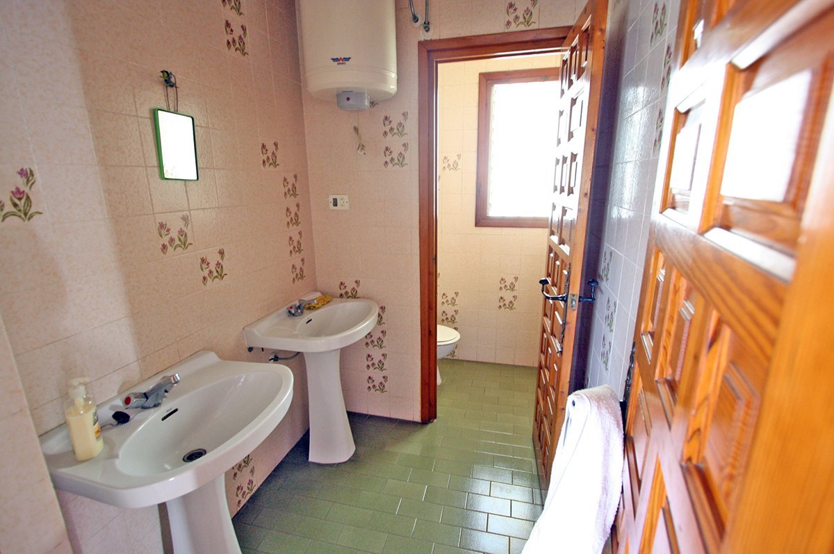 Villa i Els Poblets, Alicante, Spanien 6 sovrum, 460 kvm. Nr. 80462