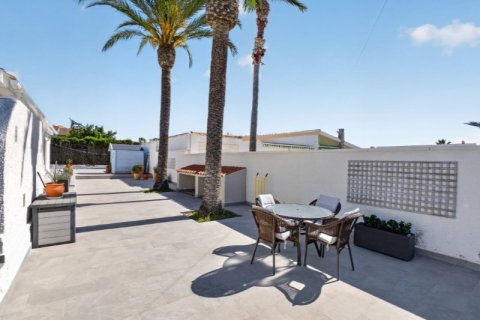 Villa till salu i Torrevieja, Alicante, Spanien 3 sovrum, Nr. 189360 - foto 3