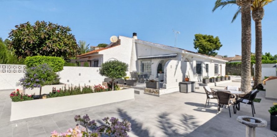Villa i Torrevieja, Alicante, Spanien 3 sovrum, Nr. 189360