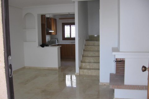 Продажа таухауса в Вилламартин, Аликанте, Испания 2 спальни, 87м2 №189359 - фото 10