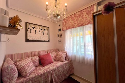 Bungalow w Torrevieja, Alicante, Hiszpania 2 sypialnie, 55 mkw. nr 189362 – zdjęcie 12
