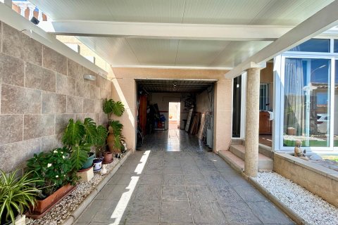 Villa till salu i Torrevieja, Alicante, Spanien 3 sovrum, 115 kvm. Nr. 189358 - foto 8