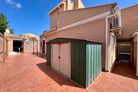 Villa till salu i Torrevieja, Alicante, Spanien 3 sovrum, 115 kvm. Nr. 189358 - foto 7