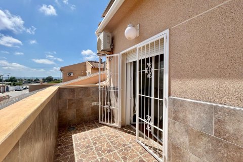 Villa till salu i Torrevieja, Alicante, Spanien 3 sovrum, 115 kvm. Nr. 189358 - foto 26