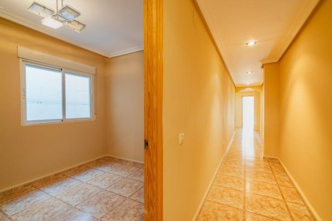 Dzīvoklis pārdošanā Torrevieja, Alicante, Spānijā 3 istabas, 129 m2 Nr. 138743 - attēls 27