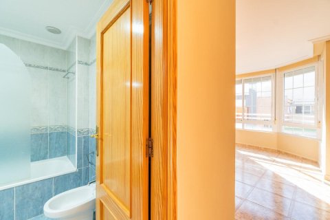 Apartament Torrevieja, Alicante, Hiszpania 3 sypialnie, 129 mkw. nr 138743 – zdjęcie 17