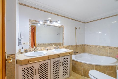 Apartament Torrevieja, Alicante, Hiszpania 3 sypialnie, 129 mkw. nr 138743 – zdjęcie 25