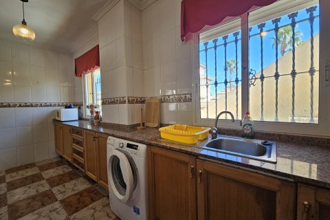 Villa à vendre Alicante, Espagne, 4 chambres, 110 m2 No. 138748 - photo 10