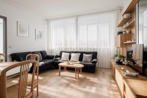 Apartment in Barcelona, Spain 4 bedrooms, 103 sq.m. No. 186326
