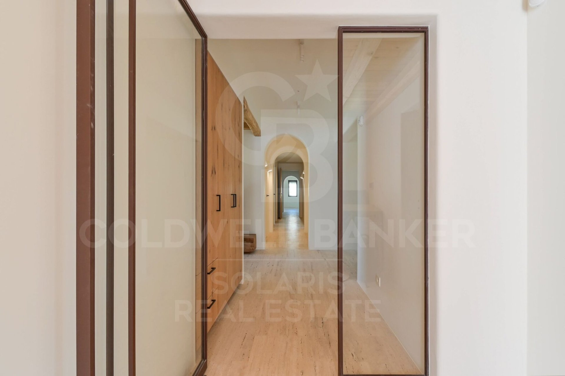 Villa a Benissa, Alicante, Spagna 5 camere da letto, 550 mq. N° 179147