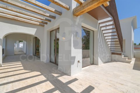 Villa à vendre à Benissa, Alicante, Espagne, 5 chambres, 550 m2 No. 179147 - photo 18
