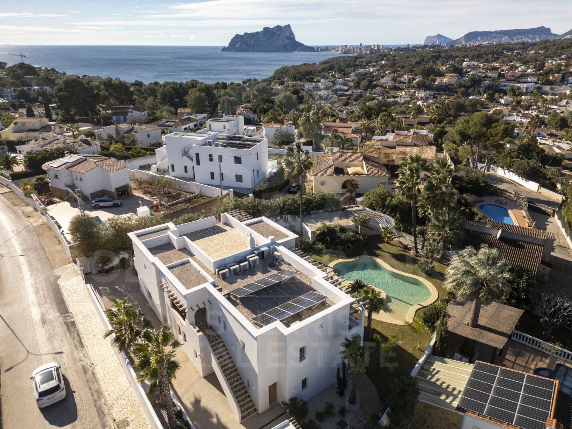 Villa a Benissa, Alicante, Spagna 5 camere da letto, 550 mq. N° 179147