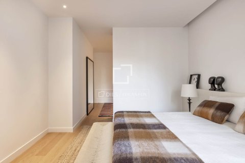 Apartment à vendre à Barcelona, Espagne, 2 chambres, 124 m2 No. 150502 - photo 17