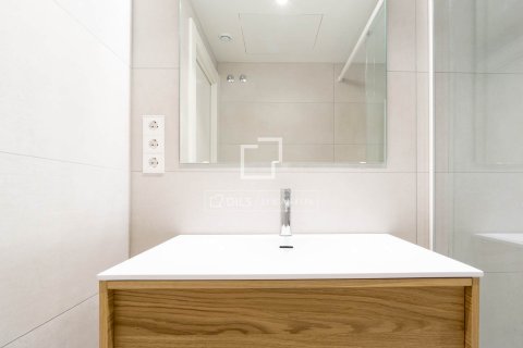 Apartment à vendre à Barcelona, Espagne, 2 chambres, 91 m2 No. 150498 - photo 13