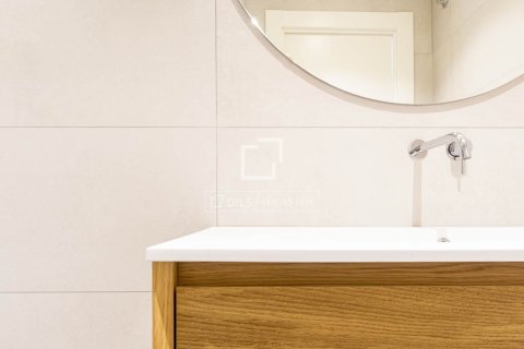 Apartment à vendre à Barcelona, Espagne, 2 chambres, 91 m2 No. 150498 - photo 16