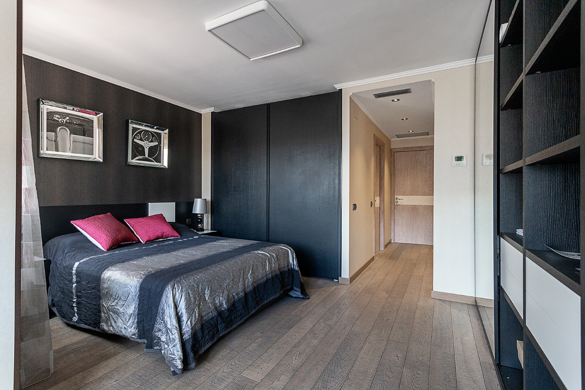 Apartament w L'Eixample, Barcelona, Hiszpania 4 sypialnie, 193 mkw. nr 67372