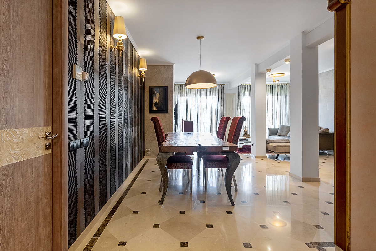 Apartament w L'Eixample, Barcelona, Hiszpania 4 sypialnie, 193 mkw. nr 67372