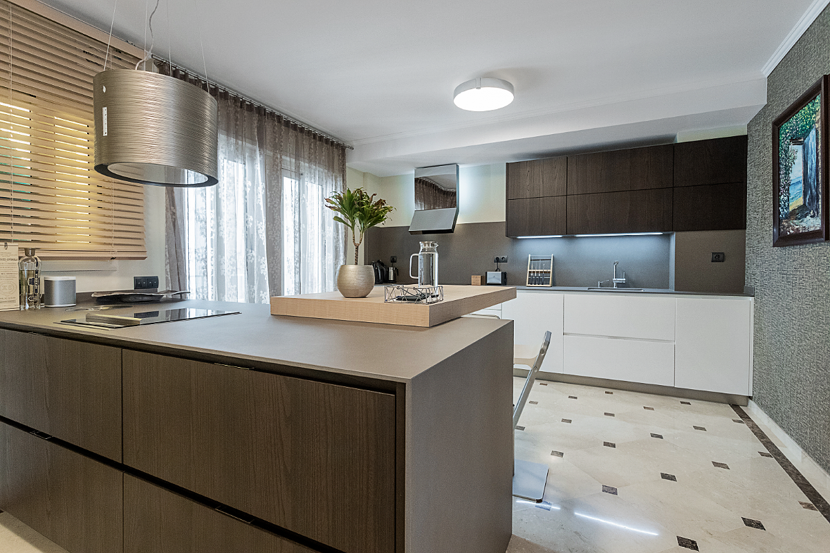 Apartament w L'Eixample, Barcelona, Hiszpania 4 sypialnie, 193 mkw. nr 67372