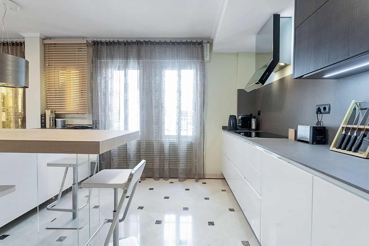 Apartament w L'Eixample, Barcelona, Hiszpania 4 sypialnie, 193 mkw. nr 67372