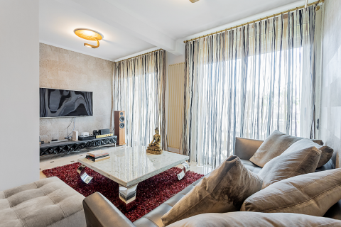 Apartment for sale L'Eixample, Barcelona, Spain 4 bedrooms, 193 sq.m. No. 67372 - photo 1