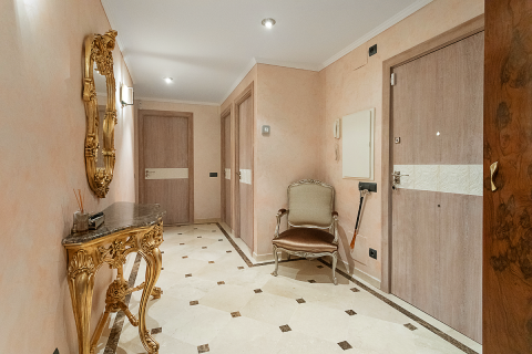 Apartment for sale L'Eixample, Barcelona, Spain 4 bedrooms, 193 sq.m. No. 67372 - photo 19